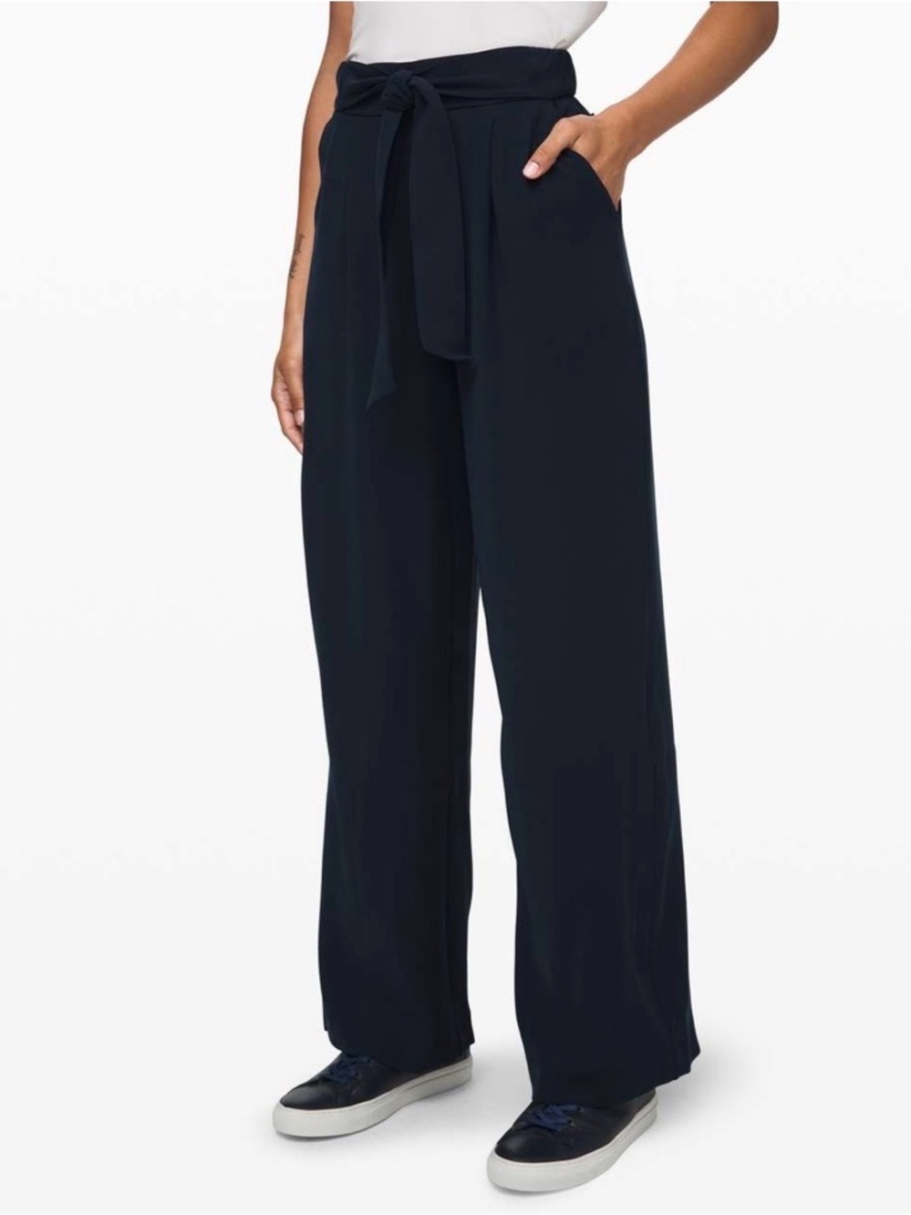 Lululemon Noir pant in Navy
